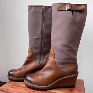 Sorel wedge boot, canvas and antique waxed leather. Cool Canvas, size 8